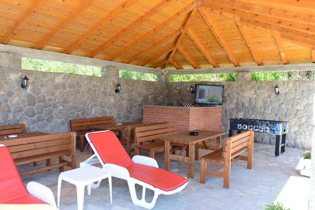 Apartments Vila Lazarevic Tivat Bagian luar foto