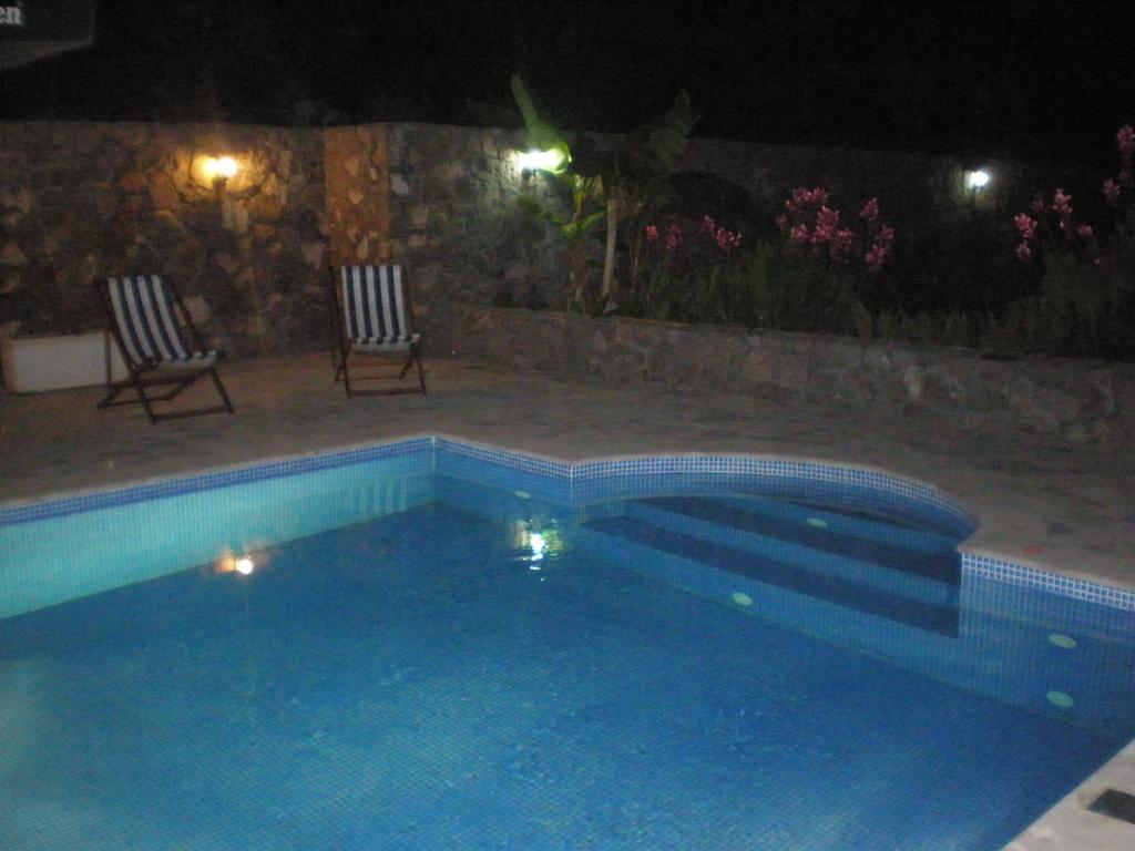 Apartments Vila Lazarevic Tivat Bagian luar foto