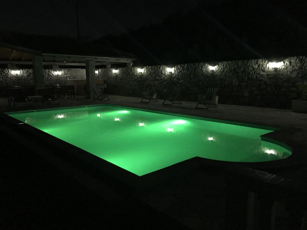 Apartments Vila Lazarevic Tivat Bagian luar foto